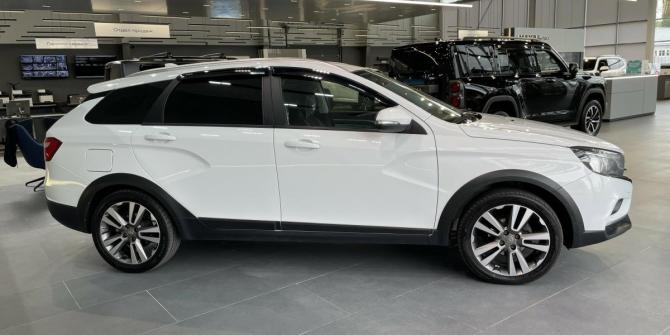 Lada (ВАЗ) Vesta I с пробегом 2018 года, цена 932 700 рублей, 161999 км, универсал, Автокод Объявления