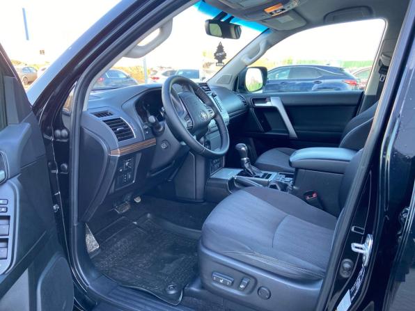 Toyota Land Cruiser Prado 150 Series Рестайлинг 2 с пробегом 2018 года, цена 4 380 000 рублей, 241379 км, внедорожник, Автокод Объявления
