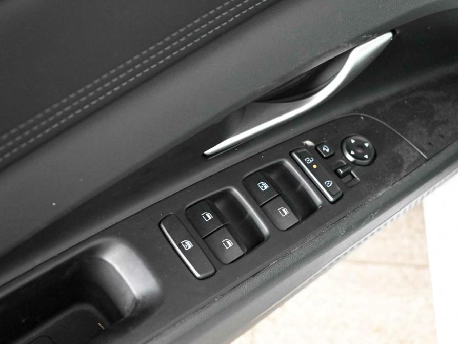 Hyundai Elantra VII (CN7) Рестайлинг Екатеринбург  - изображение 14