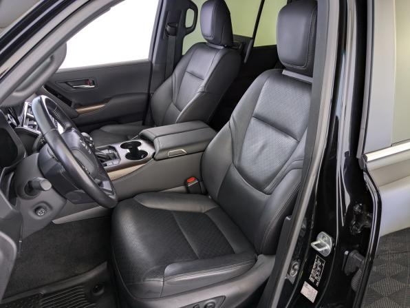Toyota Land Cruiser 300 Series с пробегом 2022 года, цена 9 990 000 рублей, 57894 км, внедорожник, Автокод Объявления