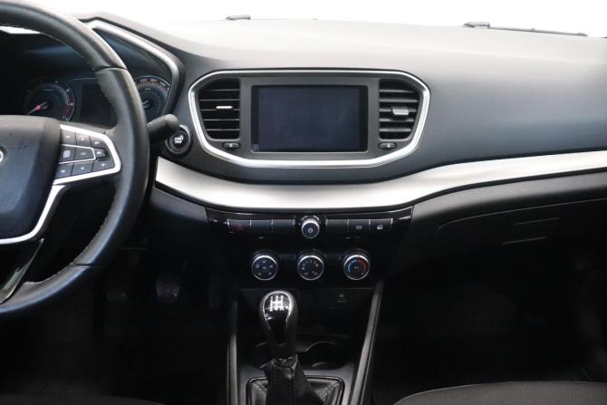 Lada (ВАЗ) Vesta I Рестайлинг (NG) с пробегом 2024 года, цена 1 319 000 рублей, 13000 км, седан, Автокод Объявления