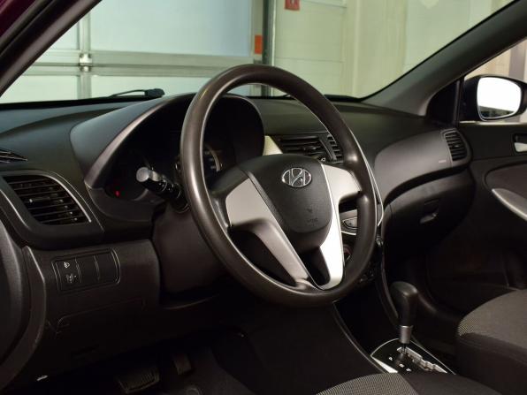 Hyundai Solaris I с пробегом 2012 года, цена 1 049 995 рублей, 141118 км, седан, Автокод Объявления
