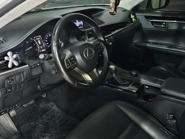 Lexus ES VI Рестайлинг с пробегом 2017 года, цена 2 400 000 рублей, 164800 км, седан, Автокод Объявления