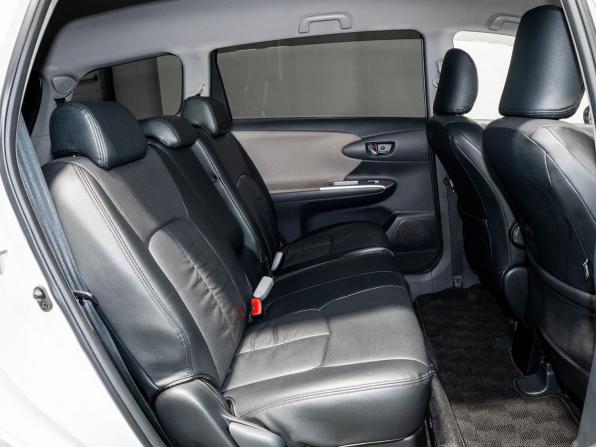 Toyota Wish II с пробегом 2009 года, цена 1 285 000 рублей, 136000 км, минивэн, Автокод Объявления