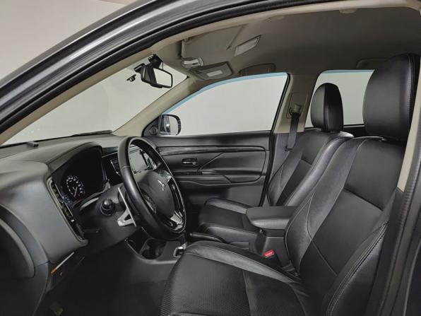Mitsubishi Outlander III Рестайлинг 2 с пробегом 2016 года, цена 1 870 000 рублей, 169509 км, внедорожник, Автокод Объявления