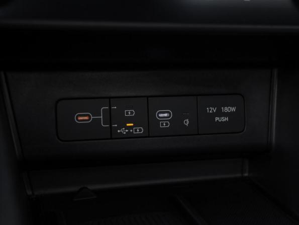 Hyundai Sonata VIII (DN8) Рестайлинг с пробегом 2024 года, цена 3 099 000 рублей, 22752 км, седан, Автокод Объявления
