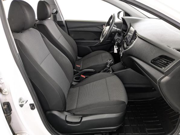 Hyundai Solaris II Рестайлинг с пробегом 2021 года, цена 1 310 000 рублей, 195522 км, седан, Автокод Объявления