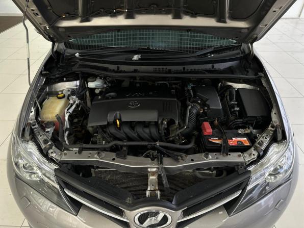 Toyota Auris II с пробегом 2013 года, цена 890 000 рублей, 223332 км, хэтчбек, Автокод Объявления