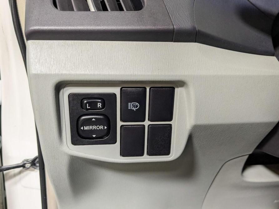 Toyota Prius III (XW30) Екатеринбург  - изображение 14