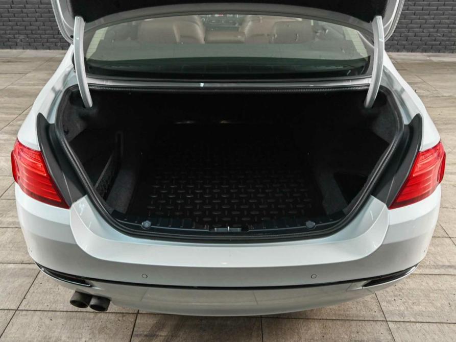 BMW 5 серии VI (F10/F11/F07) Рестайлинг Екатеринбург  - изображение 9