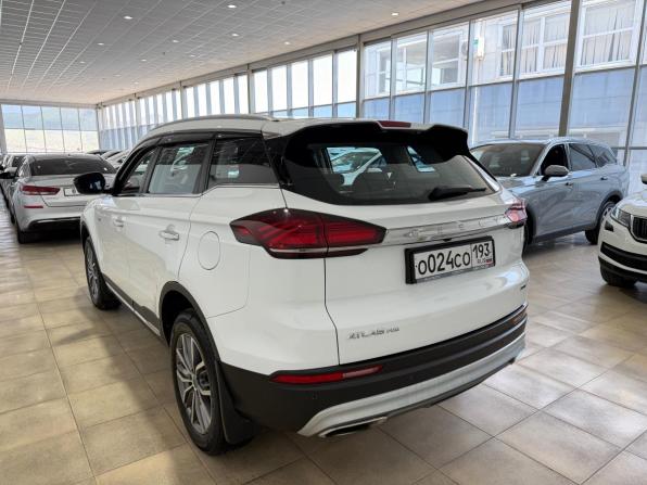 Geely Atlas Pro с пробегом 2022 года, цена 2 000 000 рублей, 68090 км, внедорожник, Автокод Объявления