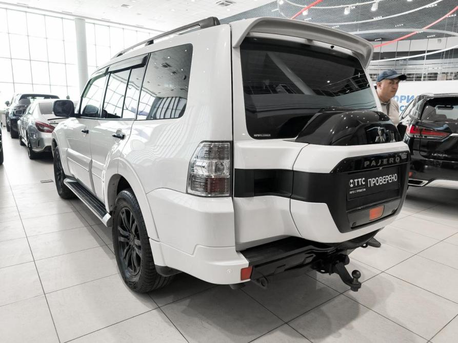 Mitsubishi Pajero IV Рестайлинг 2 Казань  - изображение 8
