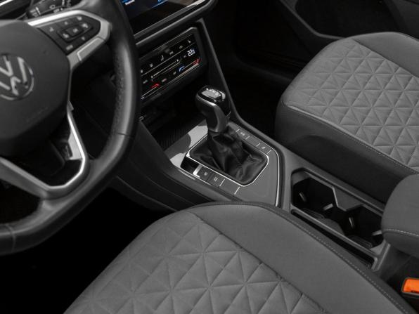 Volkswagen Tiguan II Рестайлинг с пробегом 2021 года, цена 2 860 000 рублей, 65182 км, внедорожник, Автокод Объявления