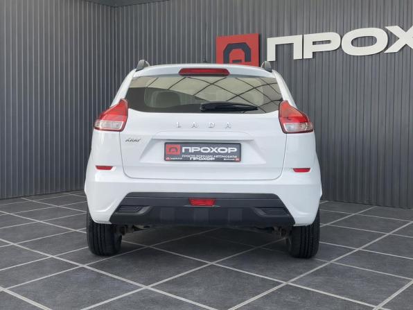 Lada (ВАЗ) XRAY I с пробегом 2018 года, цена 887 000 рублей, 79699 км, хэтчбек, Автокод Объявления