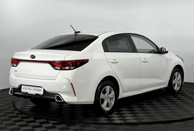 Kia Rio IV Рестайлинг с пробегом 2021 года, цена 1 670 000 рублей, 74355 км, седан, Автокод Объявления