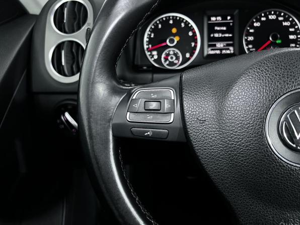 Volkswagen Tiguan I с пробегом 2010 года, цена 920 000 рублей, 200549 км, внедорожник, Автокод Объявления