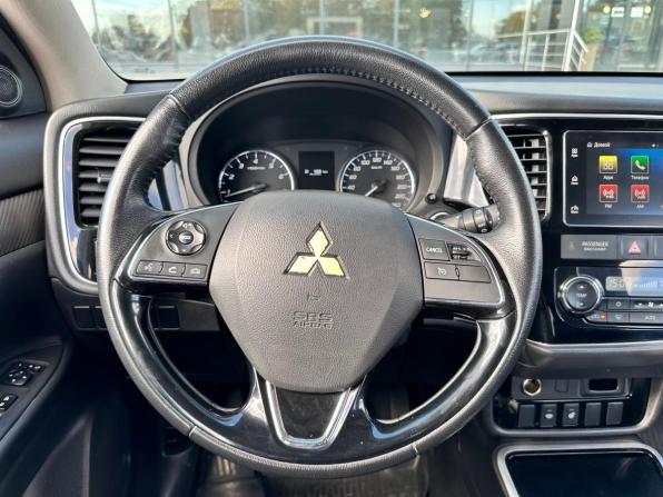 Mitsubishi Outlander III Рестайлинг 3 с пробегом 2018 года, цена 1 699 000 рублей, 108758 км, внедорожник, Автокод Объявления