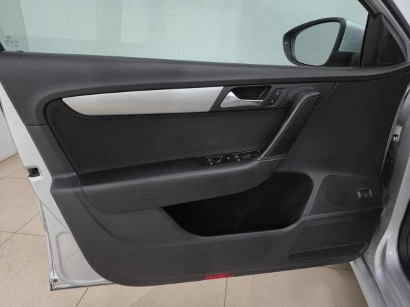 Volkswagen Passat B7 с пробегом 2013 года, цена 1 060 000 рублей, 173906 км, седан, Автокод Объявления