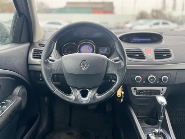 Renault Fluence I Рестайлинг с пробегом 2014 года, цена 670 000 рублей, 182000 км, седан, Автокод Объявления