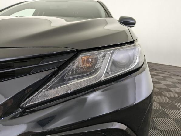 Toyota Camry VIII (XV70) Рестайлинг с пробегом 2021 года, цена 2 590 000 рублей, 120101 км, седан, Автокод Объявления