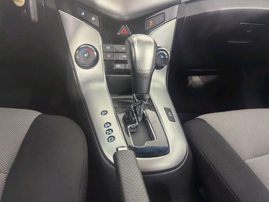 Chevrolet Cruze I Рестайлинг Санкт-Петербург  - изображение 14