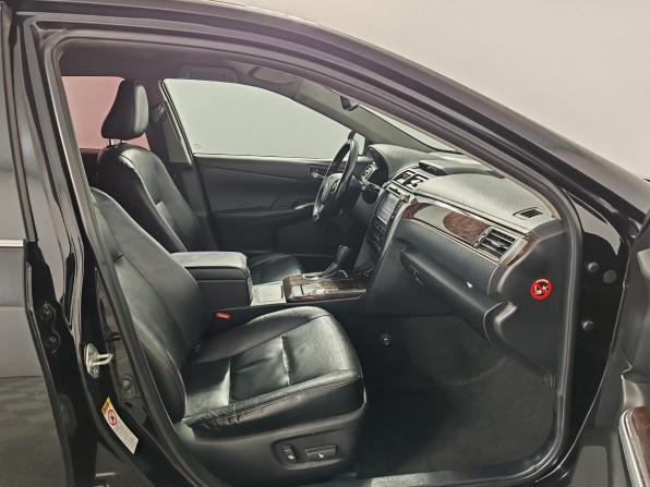 Toyota Camry VII (XV50) Рестайлинг с пробегом 2016 года, цена 1 820 000 рублей, 261725 км, седан, Автокод Объявления