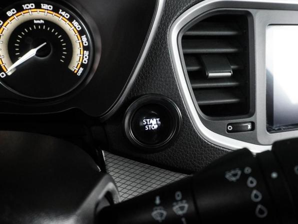 Lada (ВАЗ) Vesta I Рестайлинг (NG) с пробегом 2024 года, цена 1 399 000 рублей, 69873 км, универсал, Автокод Объявления