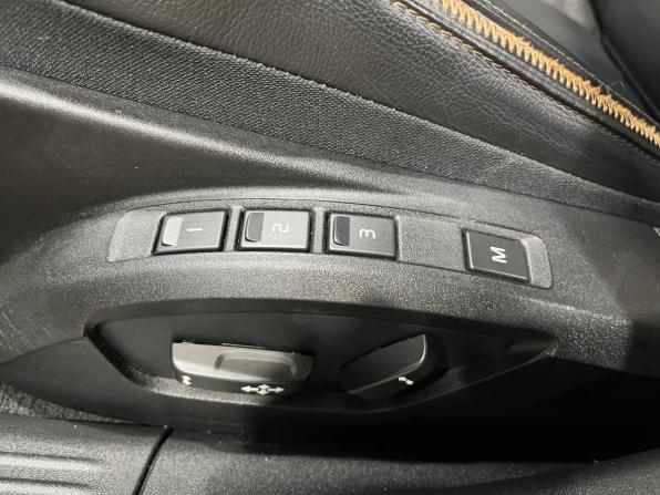 Volvo V40 II с пробегом 2014 года, цена 1 030 000 рублей, 125500 км, хэтчбек, Автокод Объявления