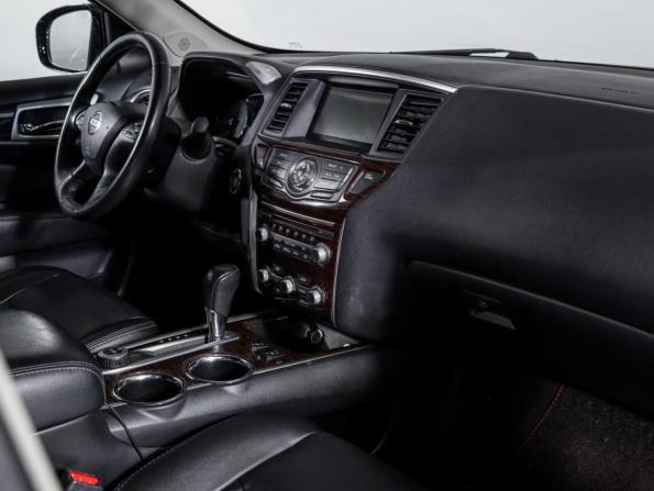 Nissan Pathfinder IV с пробегом 2015 года, цена 2 075 000 рублей, 93021 км, внедорожник, Автокод Объявления