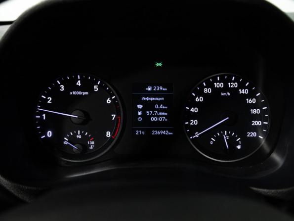 Hyundai Solaris II с пробегом 2019 года, цена 699 777 рублей, 237000 км, седан, Автокод Объявления