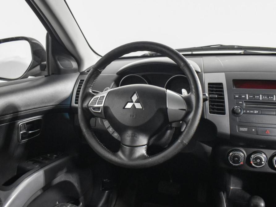 Mitsubishi Outlander II Рестайлинг Санкт-Петербург  - изображение 15