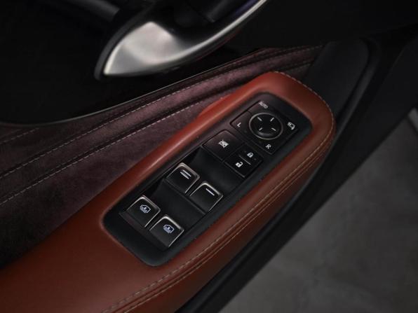 Lexus LS V с пробегом 2018 года, цена 3 900 055 рублей, 193769 км, седан, Автокод Объявления