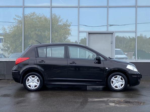 Nissan Tiida I Рестайлинг с пробегом 2010 года, цена 699 000 рублей, 152595 км, хэтчбек, Автокод Объявления