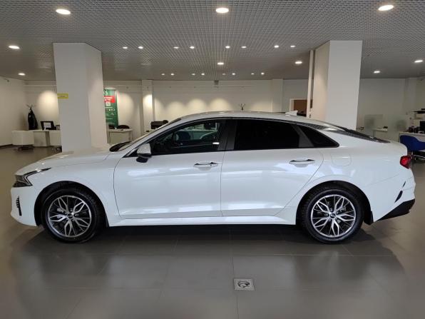 Kia K5 III с пробегом 2021 года, цена 2 400 000 рублей, 93147 км, седан, Автокод Объявления