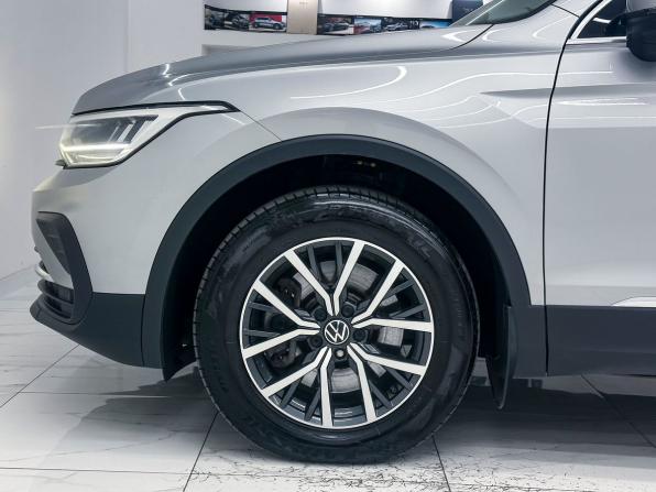 Volkswagen Tiguan II Рестайлинг с пробегом 2020 года, цена 2 449 000 рублей, 182000 км, внедорожник, Автокод Объявления