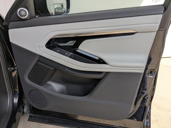 Land Rover Range Rover Evoque II с пробегом 2022 года, цена 4 650 000 рублей, 65878 км, внедорожник, Автокод Объявления