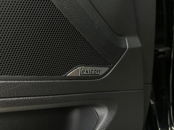 Hyundai Genesis II с пробегом 2016 года, цена 1 655 000 рублей, 194263 км, седан, Автокод Объявления