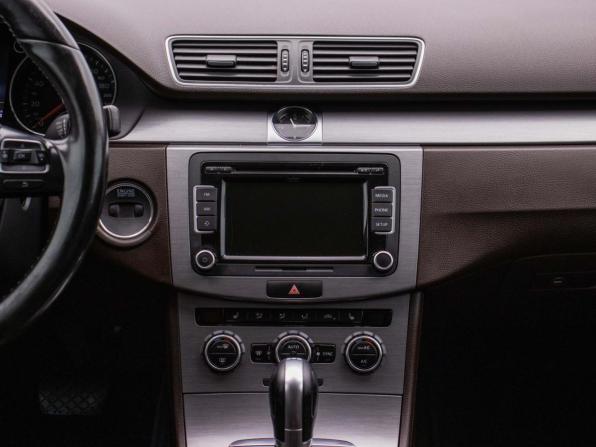 Volkswagen Passat B7 с пробегом 2014 года, цена 1 045 000 рублей, 201302 км, седан, Автокод Объявления