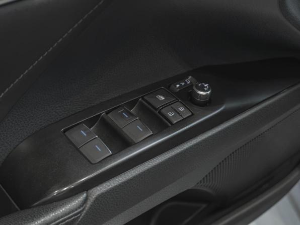 Toyota Camry VIII (XV70) Рестайлинг с пробегом 2021 года, цена 2 430 000 рублей, 114279 км, седан, Автокод Объявления