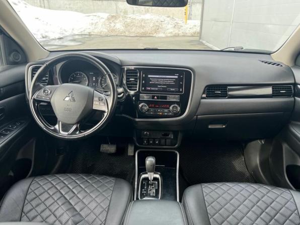 Mitsubishi Outlander III Рестайлинг 3 с пробегом 2019 года, цена 2 397 000 рублей, 70757 км, внедорожник, Автокод Объявления