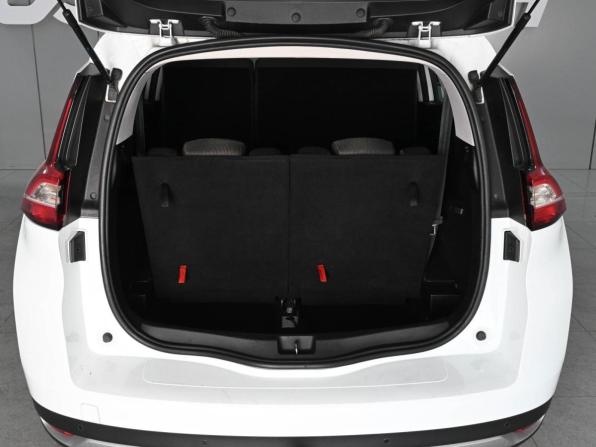 Renault Scenic IV с пробегом 2018 года, цена 1 599 000 рублей, 204496 км, компактвэн, Автокод Объявления