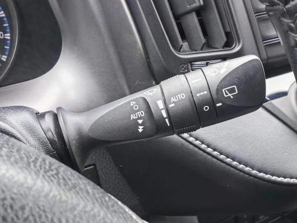 Toyota RAV4 IV (XA40) Рестайлинг с пробегом 2018 года, цена 2 446 000 рублей, 112000 км, внедорожник, Автокод Объявления