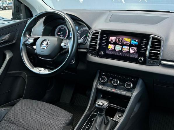 Skoda Karoq I с пробегом 2021 года, цена 2 495 700 рублей, 69465 км, внедорожник, Автокод Объявления