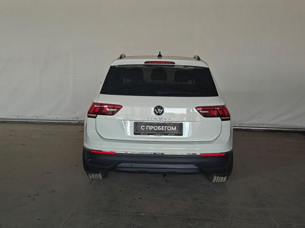Volkswagen Tiguan II Рестайлинг с пробегом 2021 года, цена 2 630 000 рублей, 61173 км, внедорожник, Автокод Объявления