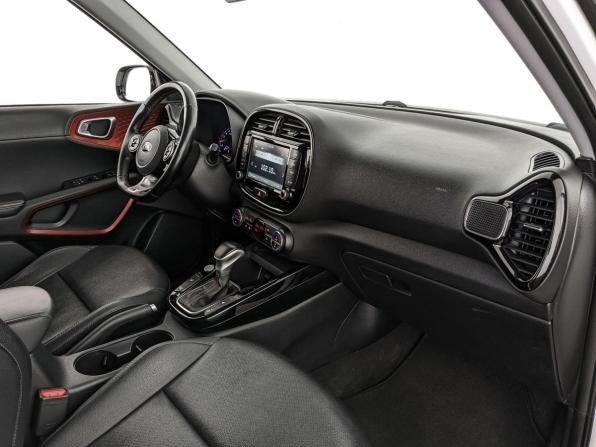 Kia Soul III с пробегом 2021 года, цена 2 100 000 рублей, 136261 км, хэтчбек, Автокод Объявления