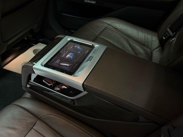 BMW 7 серии VI (G11/G12) с пробегом 2016 года, цена 2 919 000 рублей, 233000 км, седан, Автокод Объявления