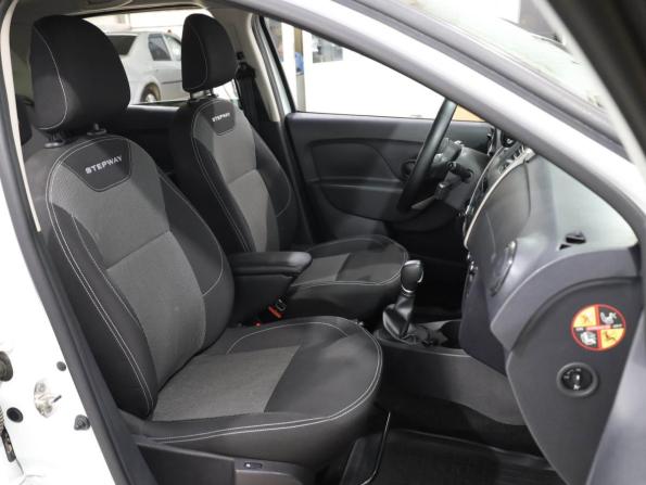 Renault Logan II Рестайлинг с пробегом 2022 года, цена 1 269 000 рублей, 96575 км, седан, Автокод Объявления