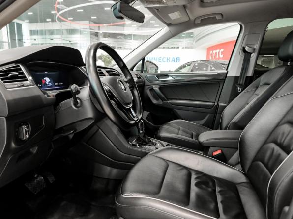 Volkswagen Tiguan II с пробегом 2016 года, цена 2 399 000 рублей, 189142 км, внедорожник, Автокод Объявления
