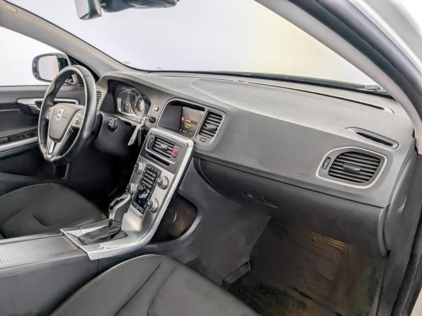 Volvo V60 Cross Country I с пробегом 2018 года, цена 2 505 000 рублей, 79719 км, универсал, Автокод Объявления