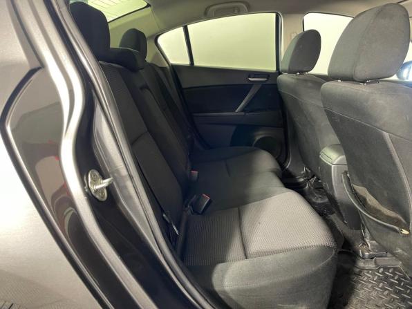 Mazda 3 II (BL) Рестайлинг с пробегом 2012 года, цена 704 000 рублей, 286538 км, седан, Автокод Объявления